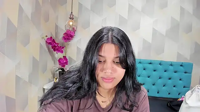 Snapshot of LindaBreeS chatting on 09/29/25, 02:22 LindaBreeS online show from 09/29/25, 02:22