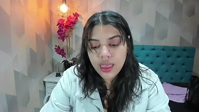 LindaBreeS online show from 02/15/26, 02:14