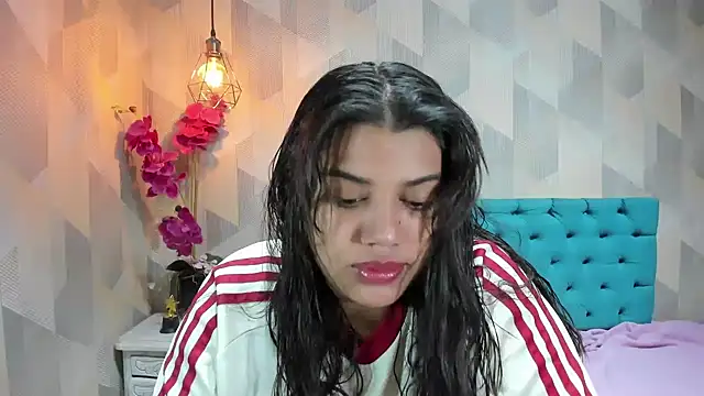 LindaBreeS online show from 03/29/26, 02:06