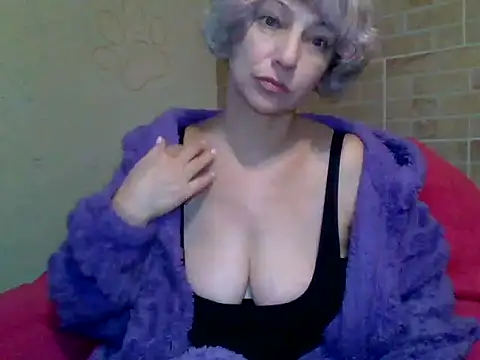 Lorie Carrie online show from 01/02/25, 02:02