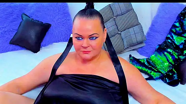 Snapshot of MilanaBiegert chatting on 11/28/25, 08:28 MilanaBiegert online show from 11/28/25, 08:28