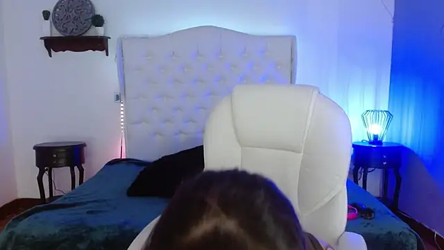 elena detroya online show from 01/11/25, 06:23