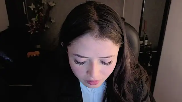 almma shy online show from 10/30/25, 02:40