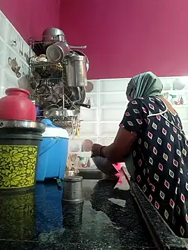 sexychutxxx7 online show from 12/04/25, 05:17