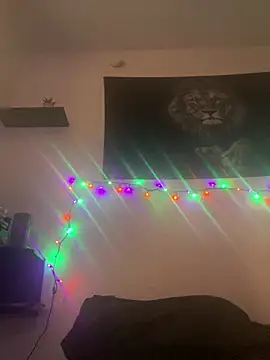 lolabun247 online show from 10/30/25, 01:29