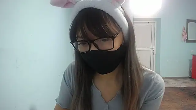 elllaaxx online show from 10/22/25, 04:13