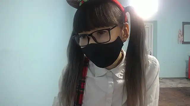 elllaaxx online show from 10/30/25, 03:52