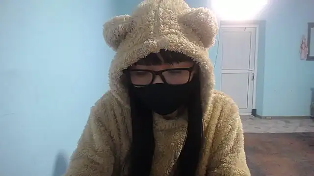 elllaaxx online show from 12/14/25, 04:51