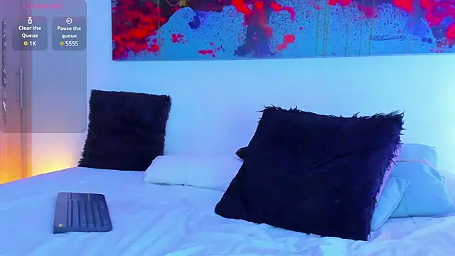 arminjones1 online show from 02/23/25, 05:23