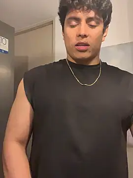 arminjones1 online show from 01/09/26, 03:53