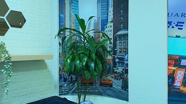 Snapshot of Naughty_Kittenm chatting on 03/07/25, 10:24 Naughty Kittenm online show from 03/07/25, 10:24