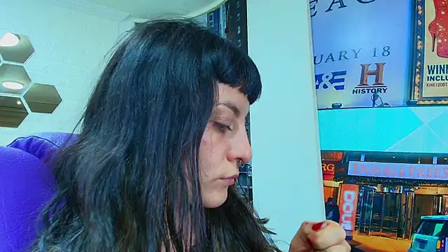 Snapshot of Naughty_Kittenm chatting on 03/12/25, 05:38 Naughty Kittenm online show from 03/12/25, 05:38