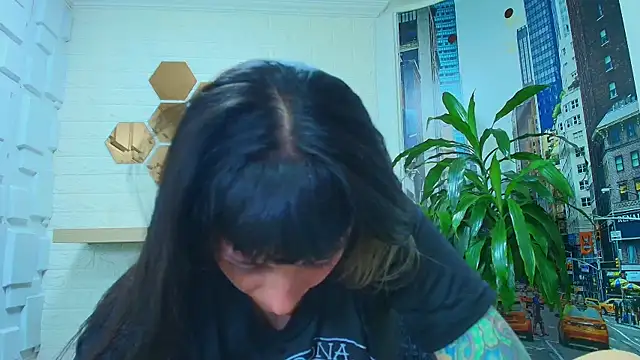 Snapshot of Naughty_Kittenm chatting on 03/15/25, 01:40 Naughty Kittenm online show from 03/15/25, 01:40