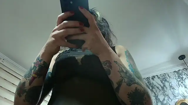 Snapshot of Naughty_Kittenm chatting on 11/14/25, 11:20 Naughty Kittenm online show from 11/14/25, 11:20