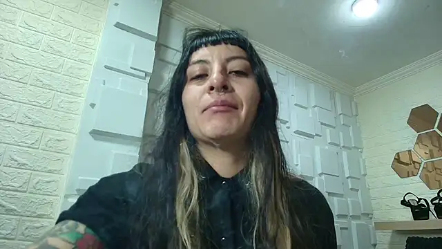 Snapshot of Naughty_Kittenm chatting on 11/29/25, 11:35 Naughty Kittenm online show from 11/29/25, 11:35