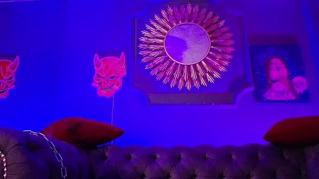 Julieta Russell online show from 03/22/25, 11:53