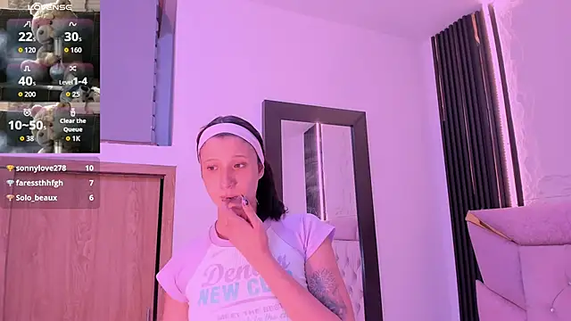 laurem-paulette online show from 09/23/25, 07:50