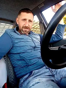 Snapshot of BZHsex chatting on 02/15/25, 02:11 BZHsex online show from 02/15/25, 02:11