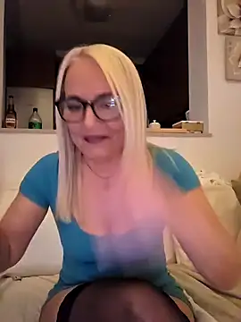 kikkastar online show from 02/13/25, 08:13