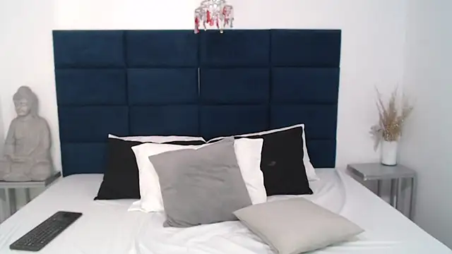 MadisonJenner online show from 02/07/25, 09:04