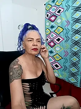 freyadevil333 online show from 10/25/25, 01:07