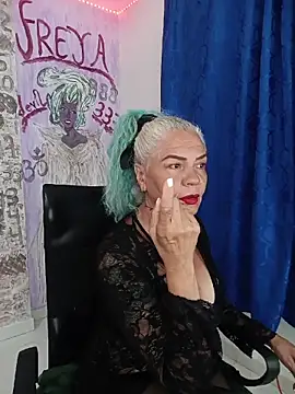 freyadevil333 online show from 04/15/26, 05:03