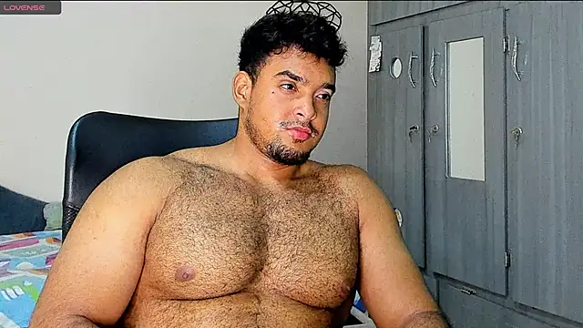 Big furry bear13 online show from 01/17/25, 08:24