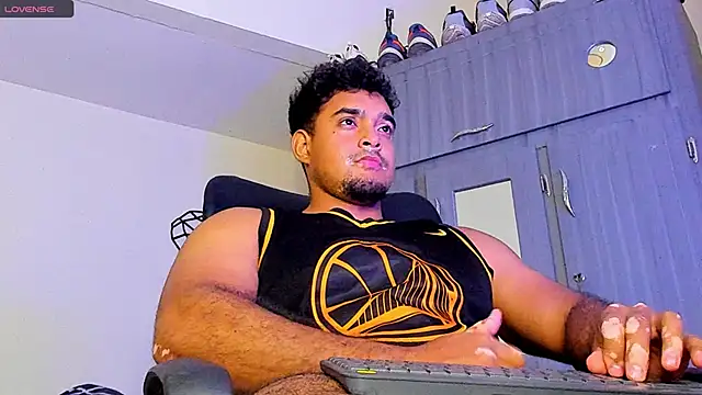 Big furry bear13 online show from 02/21/25, 04:29