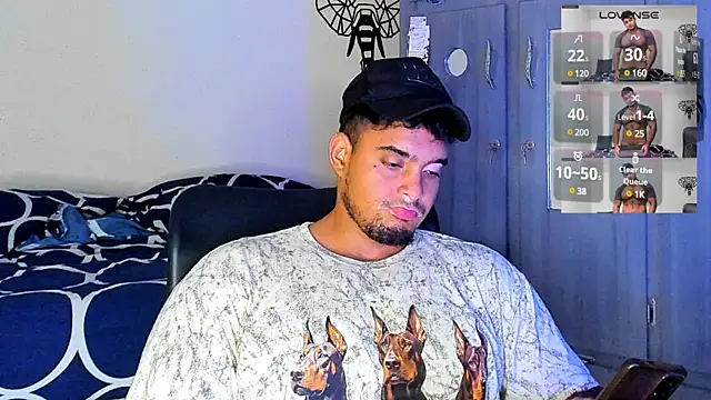 Big furry bear13 online show from 03/22/25, 07:36