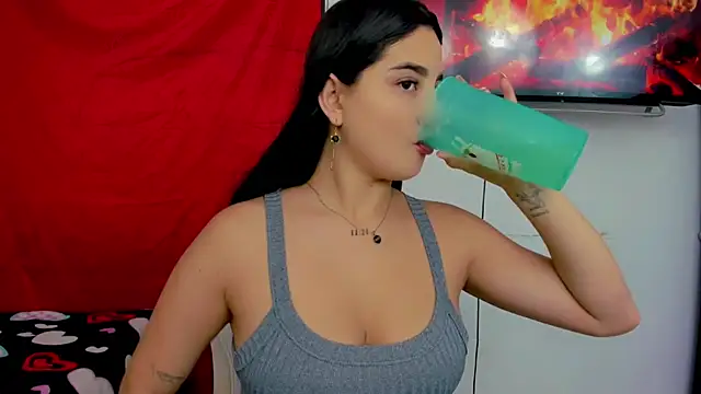 Snapshot of sunshine_uwu22 chatting on 03/11/25, 06:19 sunshine uwu22 online show from 03/11/25, 06:19