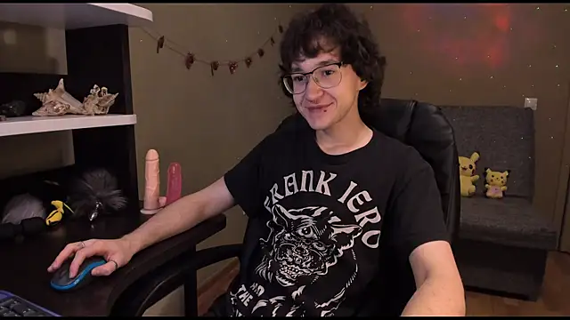 Snapshot of zackstivens chatting on 02/07/25, 11:45 zackstivens online show from 02/07/25, 11:45