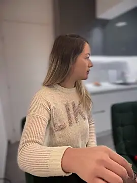 HotXMom online show from 02/03/25, 04:46