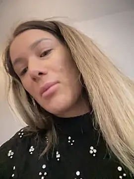 HotXMom online show from 02/18/25, 04:58