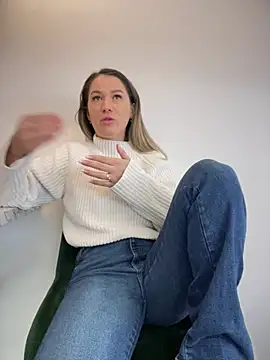 HotXMom online show from 02/20/25, 04:50