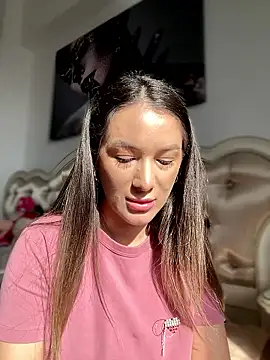 HotXMom online show from 03/13/26, 07:37