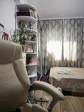 Snapshot of HotXMom chatting on 07/10/26, 06:50 HotXMom online show from 07/10/26, 06:50