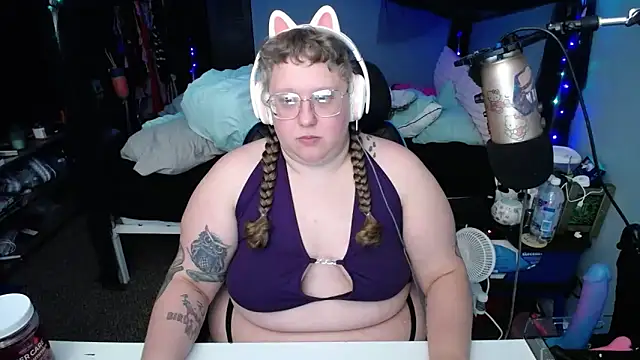 FatVeronica online show from 02/12/25, 04:00