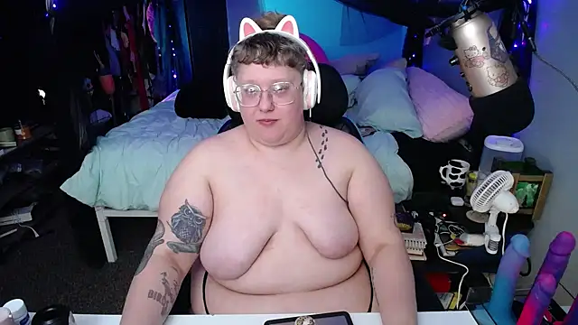 FatVeronica online show from 03/11/25, 01:37