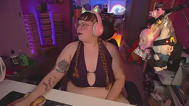 FatVeronica online show from 06/23/26, 02:31