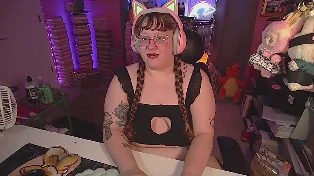 FatVeronica online show from 06/24/26, 02:43