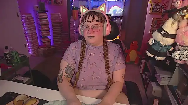 FatVeronica online show from 06/25/26, 05:17