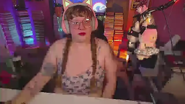 FatVeronica online show from 07/09/26, 05:17