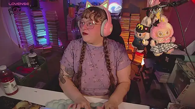 FatVeronica online show from 07/26/26, 05:20