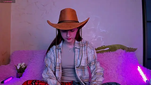 Ksuhesa online show from 02/21/25, 07:12