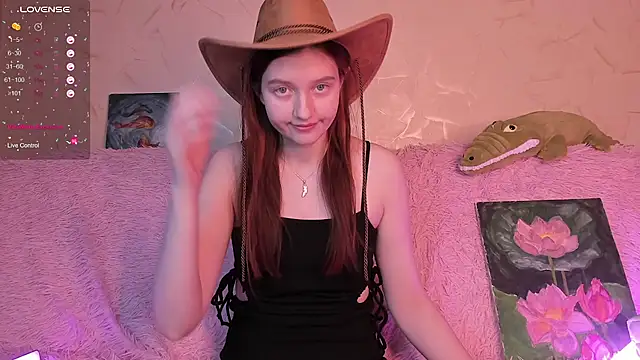 Ksuhesa online show from 03/03/25, 01:20