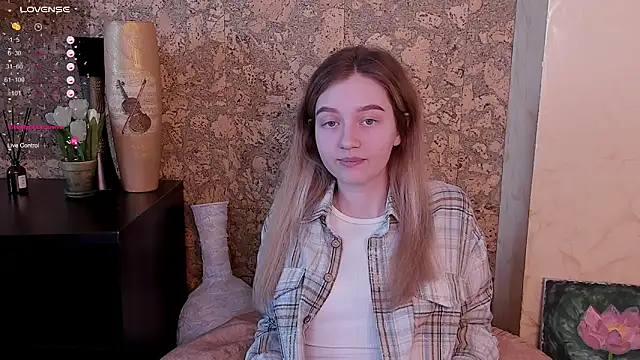 Ksuhesa online show from 03/22/25, 07:04