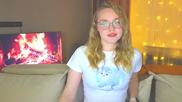 Aurora Golden1 online show from 12/12/24, 07:48