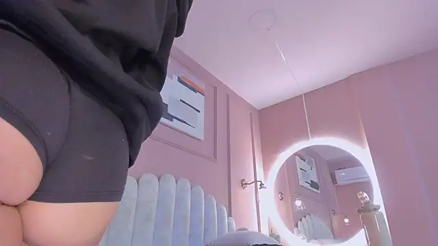 lia ass  online show from 02/12/25, 01:48