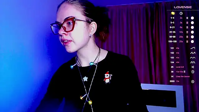 Sarah HS online show from 12/19/24, 04:46