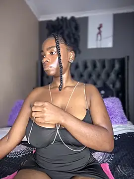 Snapshot of Candy-Heart chatting on 10/19/25, 03:51 Candy-Heart online show from 10/19/25, 03:51